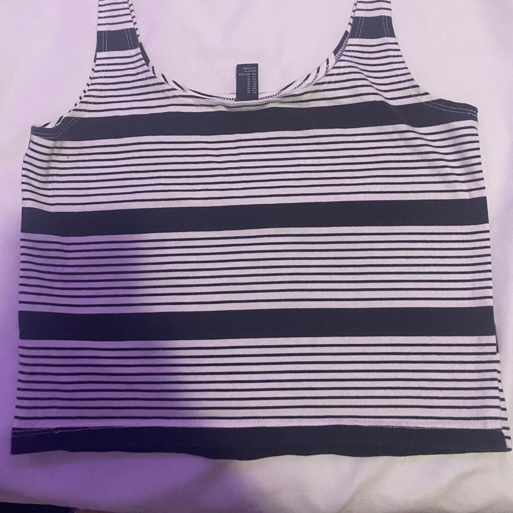 black/white striped FOREVER 21 crop tank top
